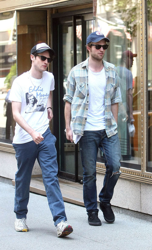 robert-pattinson-679-4.jpg