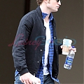 pattinson-van-12-20apr09.jpg
