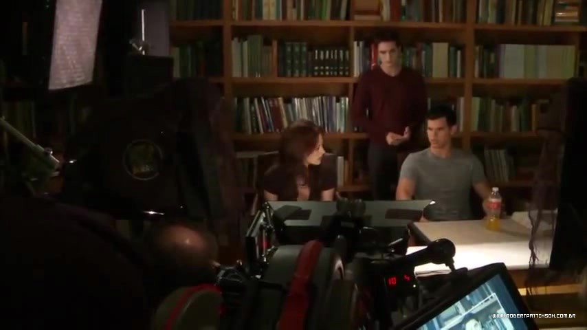 screencaps_amanhecer2_048.jpg