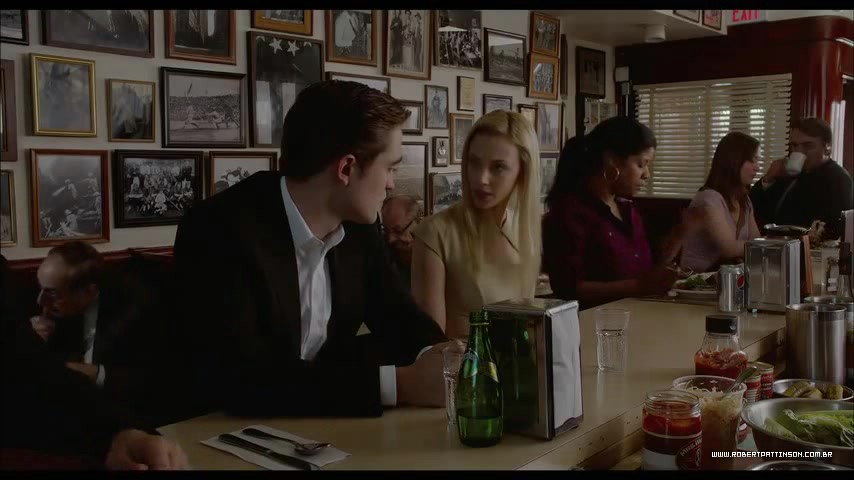 screencaps_cosmopolis_010.jpg