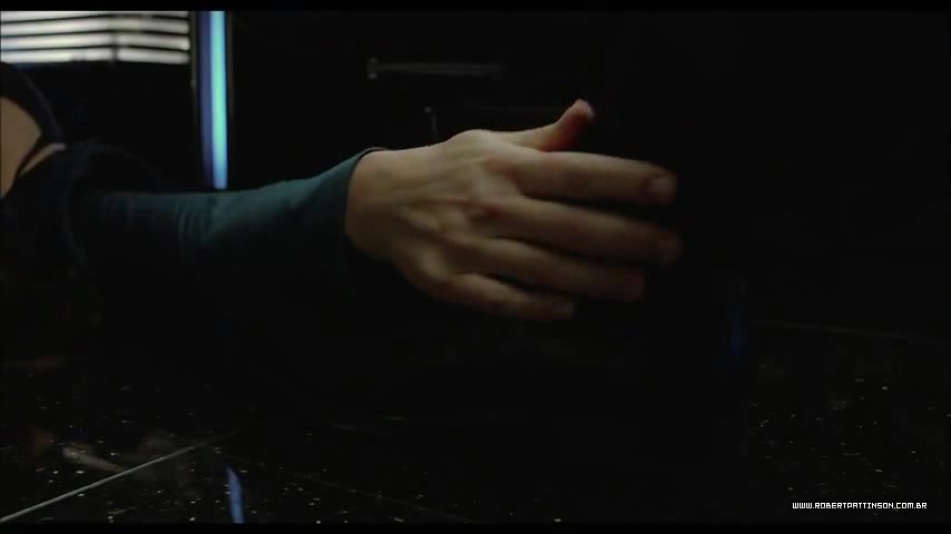 screencaps_cosmopolis_038.jpg